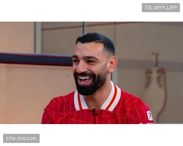 萨拉赫赛后被拍享用菠萝，利物浦英联杯不敌水晶宫